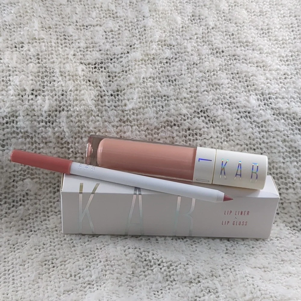 KAB Cosmetics Lip Duo in Tangled, Gloss(6g/0.2fl oz), Liner(1.2g/0.04oz
